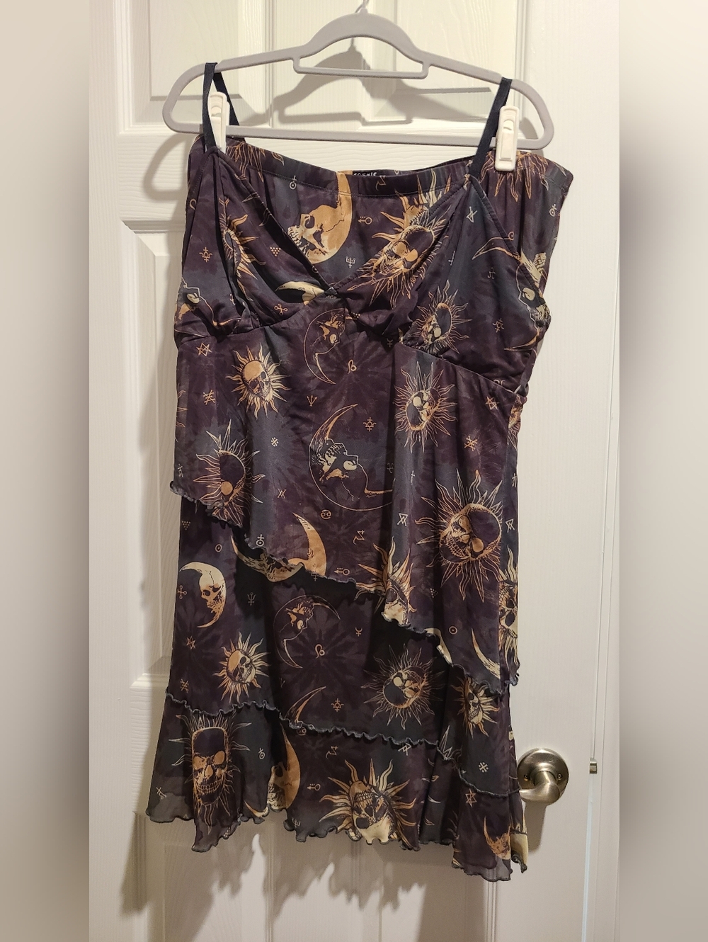 HT Cosmic Aura Sun & Moon Skull Print Asymmetrical Skirt And Shirt Set, 3 Plus